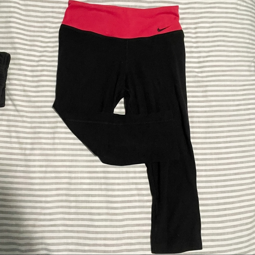 NIKE xs capri leggings